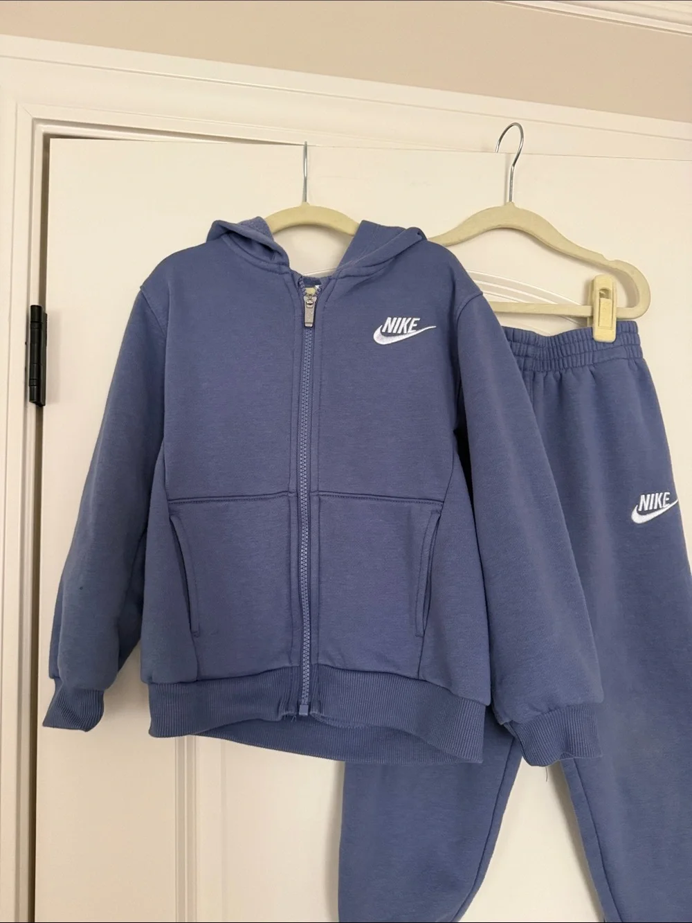 Nike | (6) Kids 2 piece Club Full Zip-Set